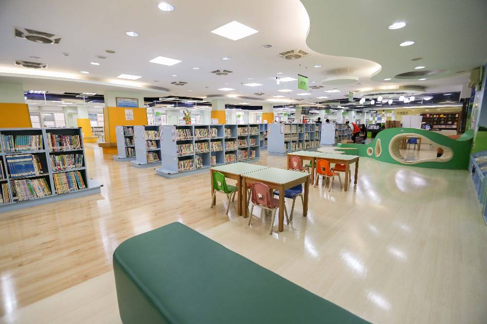 有發現臺中市的圖書館改變了許多嗎，近年來，不僅陸續完成多座圖書館空間的改造、設備的升級，讓許多圖書館風貌煥然一新