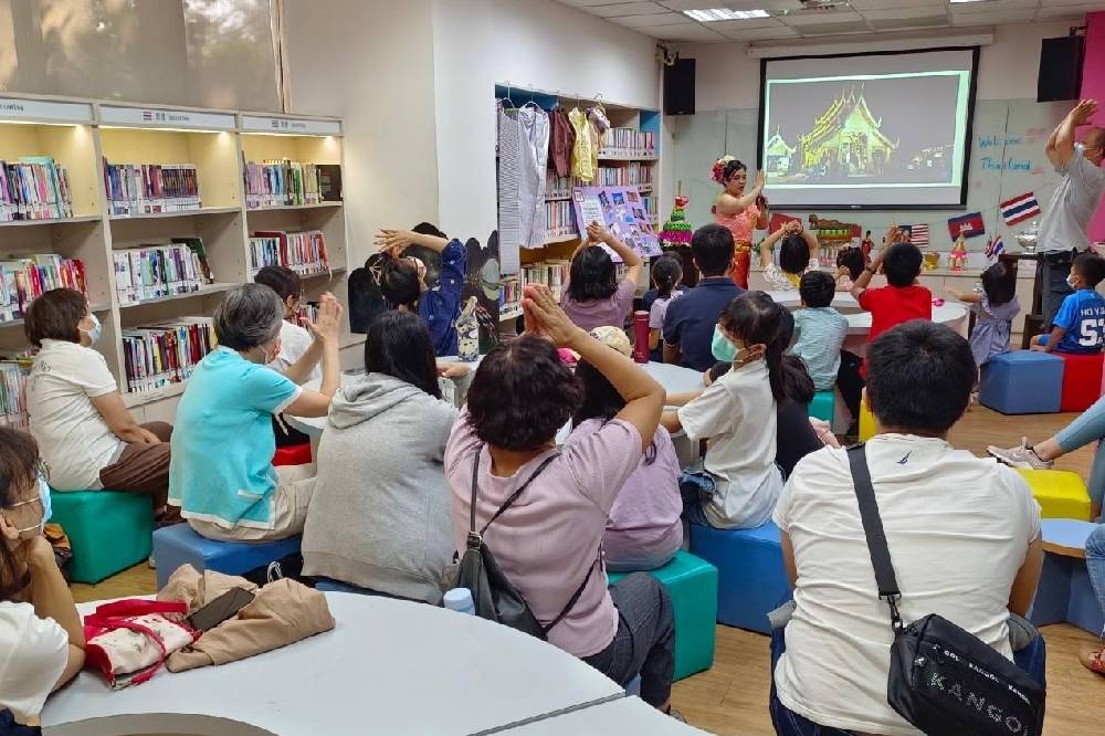 泰國籍新住民張郁馨老師分享母國的風俗民情