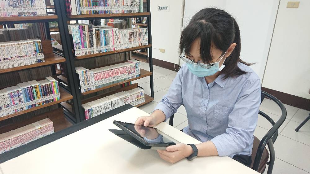 臺中市立圖書館平板電腦提供學童遠距教學借用一次可借14天